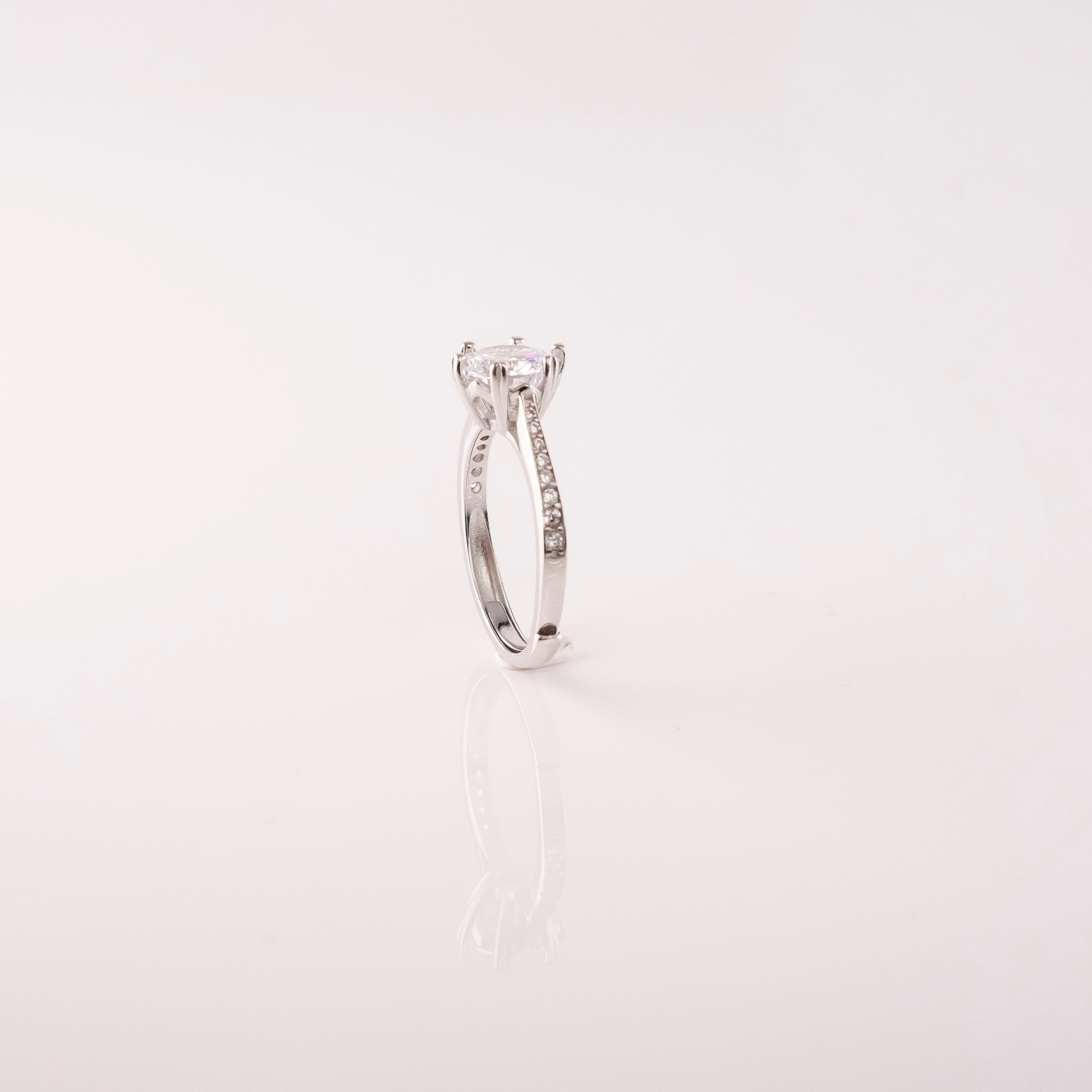 Anello Solitario Piccolo