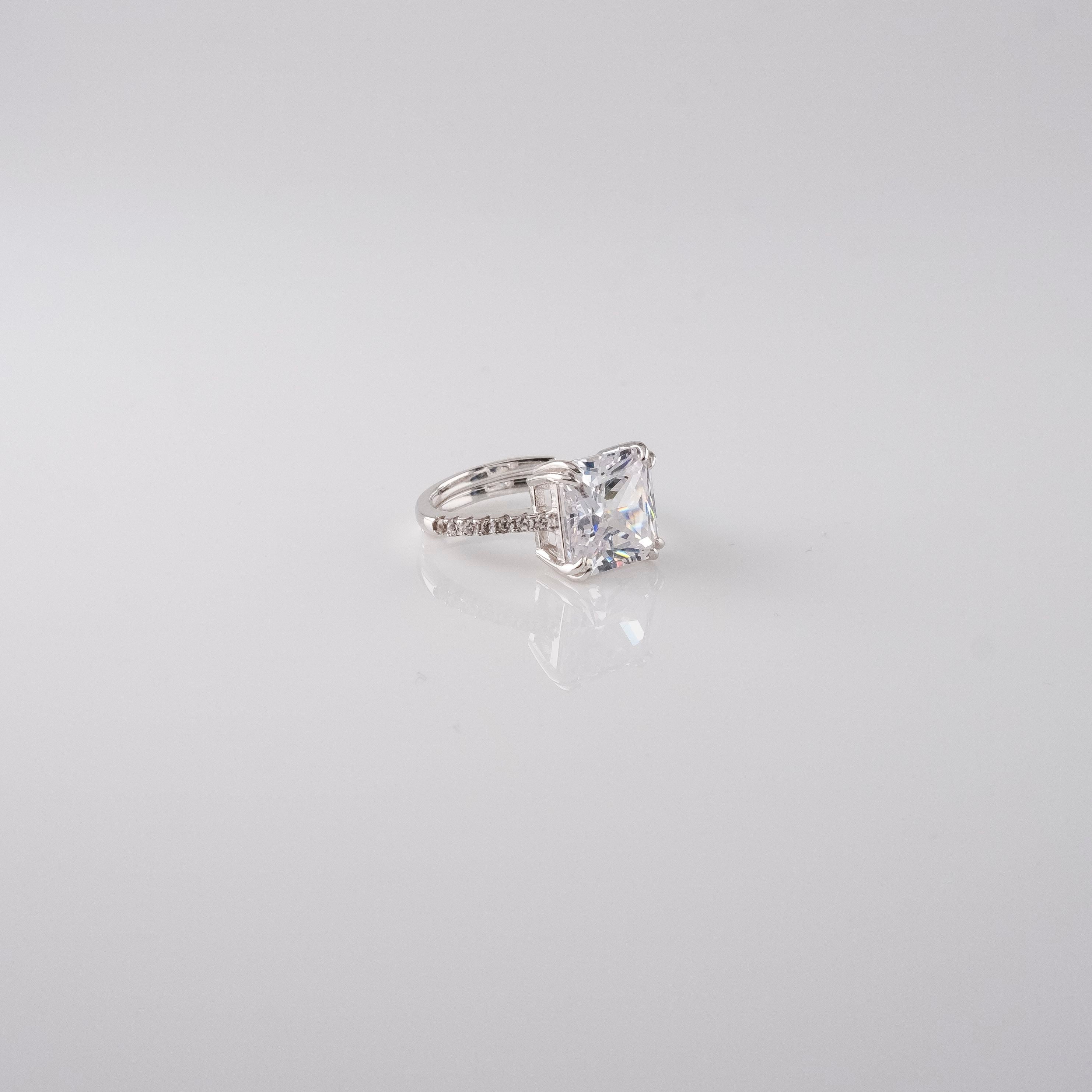 Anello Taglio Diamante