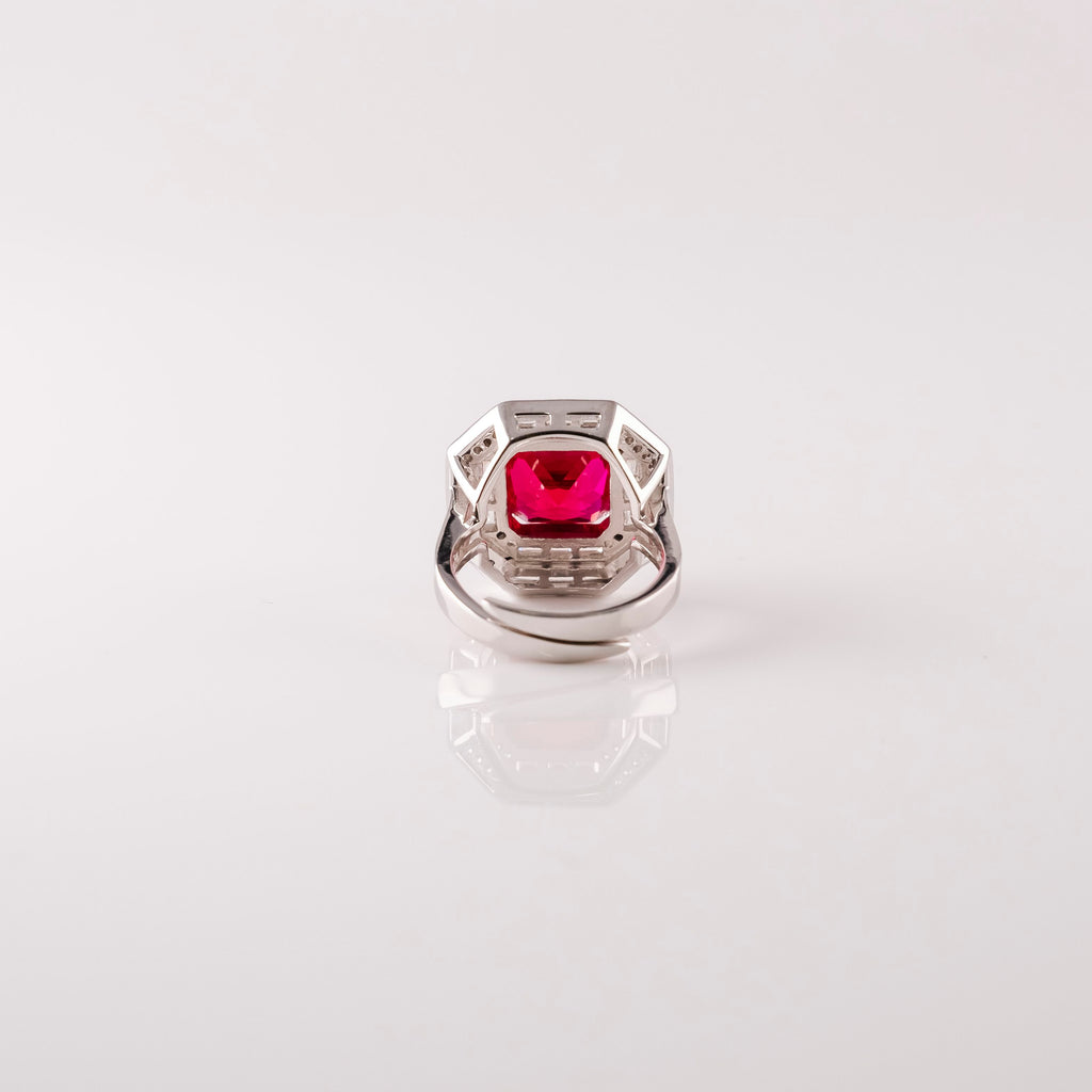 Anello Carré Elegante