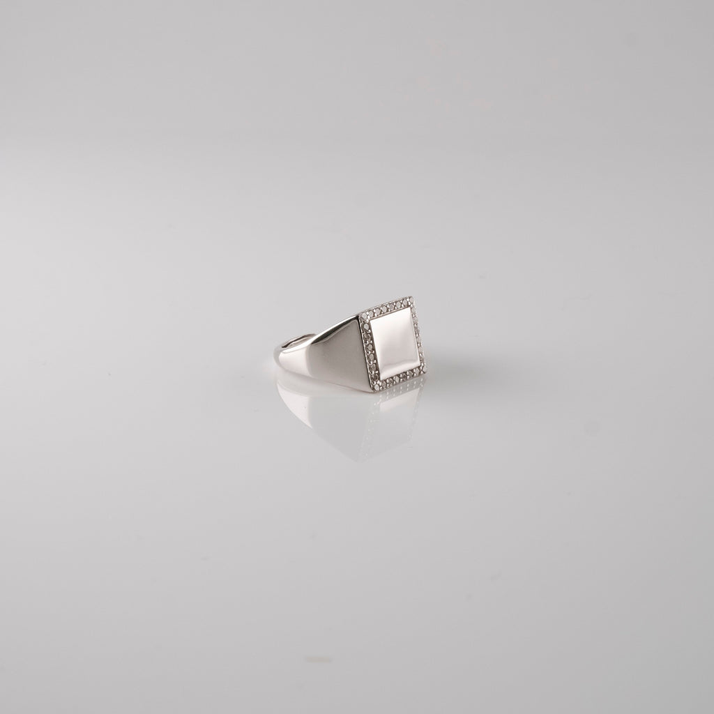 Anello Quadrato E Pietre