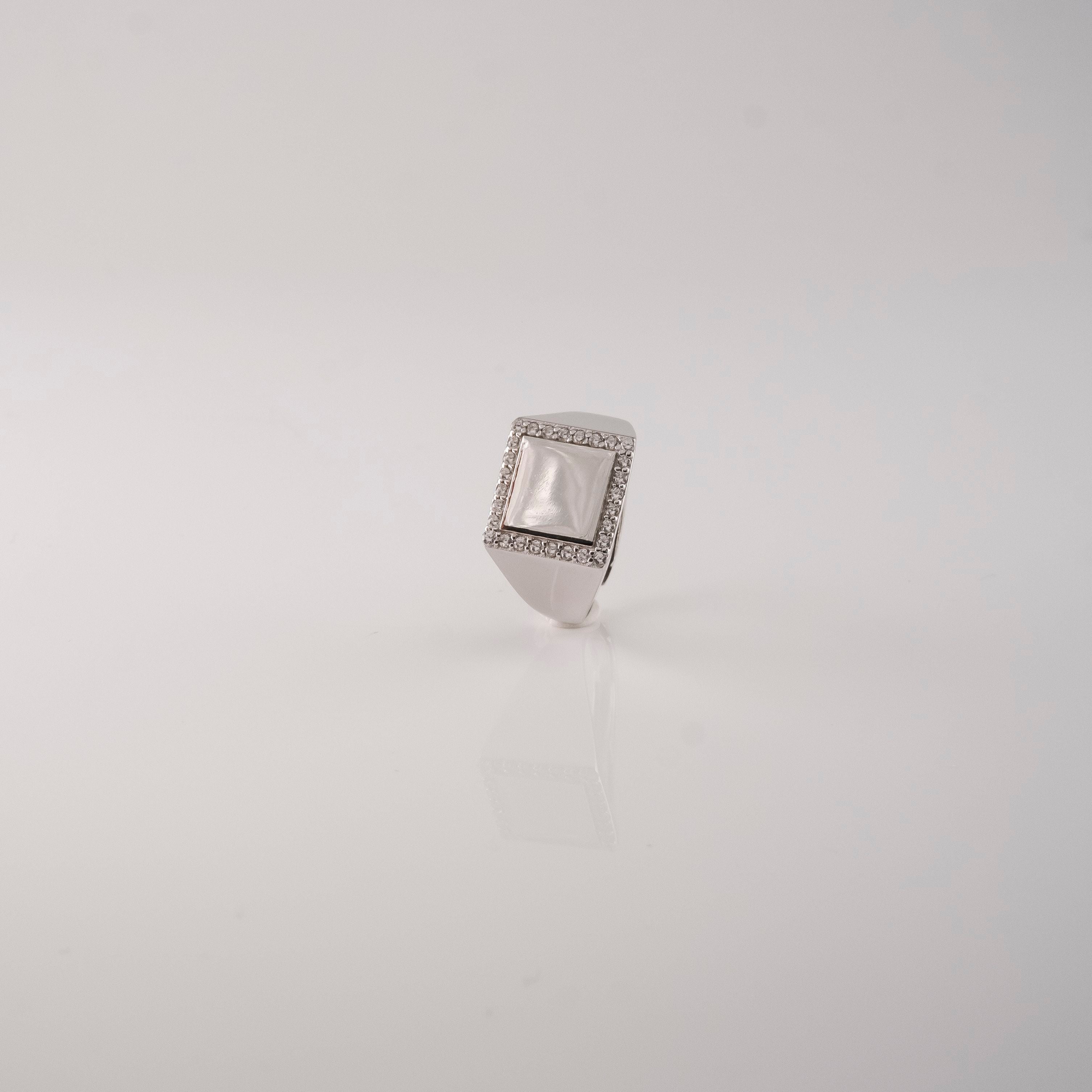 Anello Quadrato E Pietre