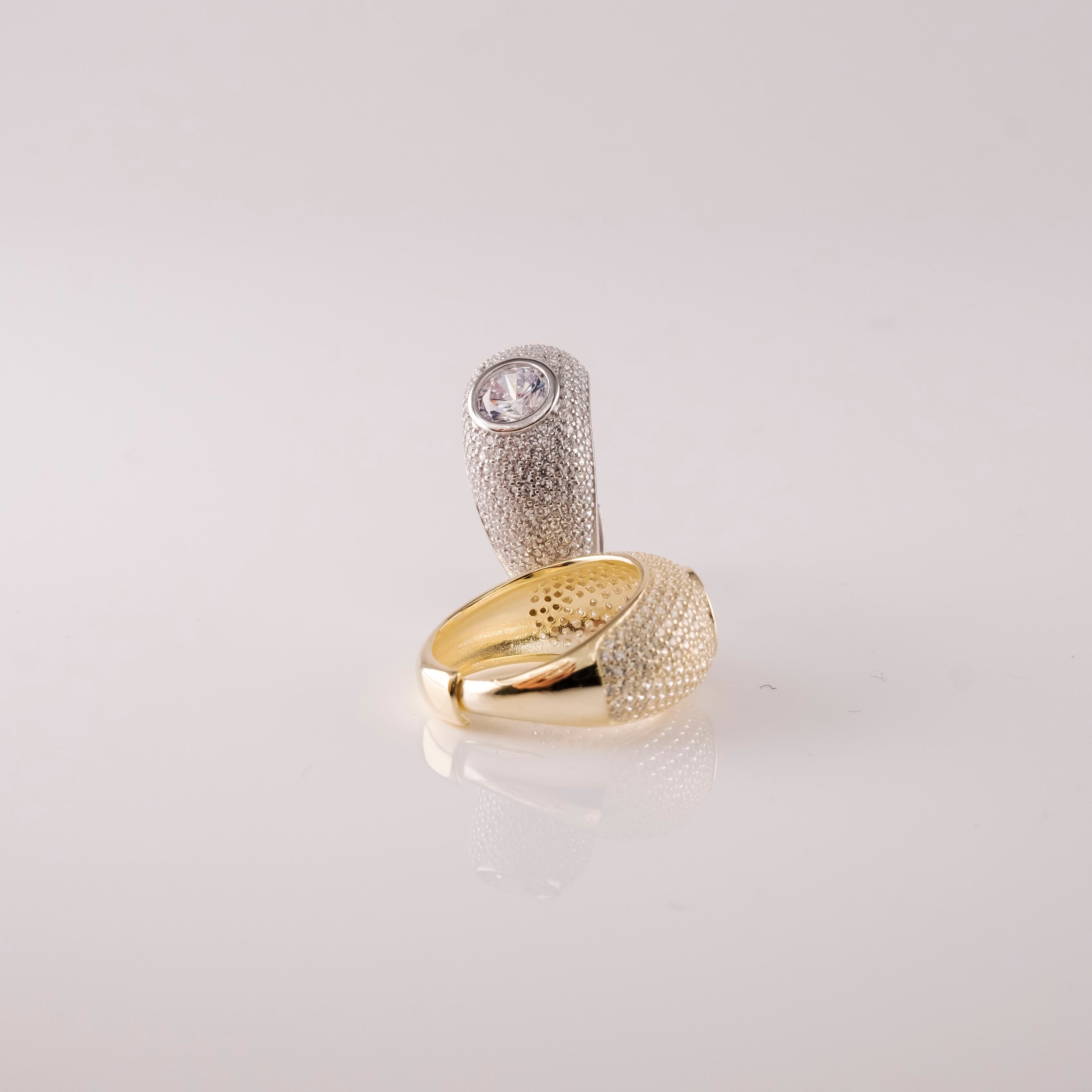 Anello Smussato Pavè E Centrale