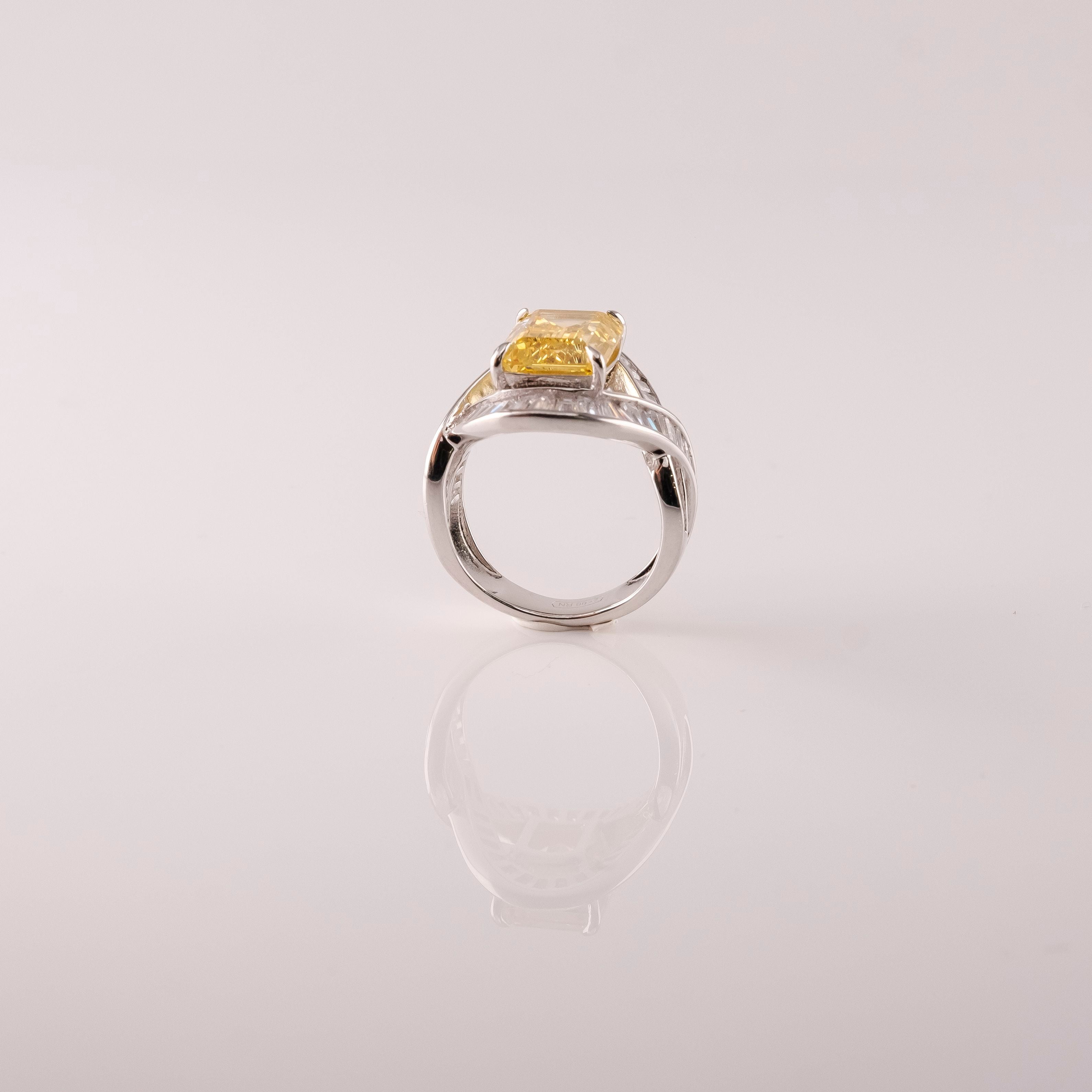 Anello Nastro E Pietra