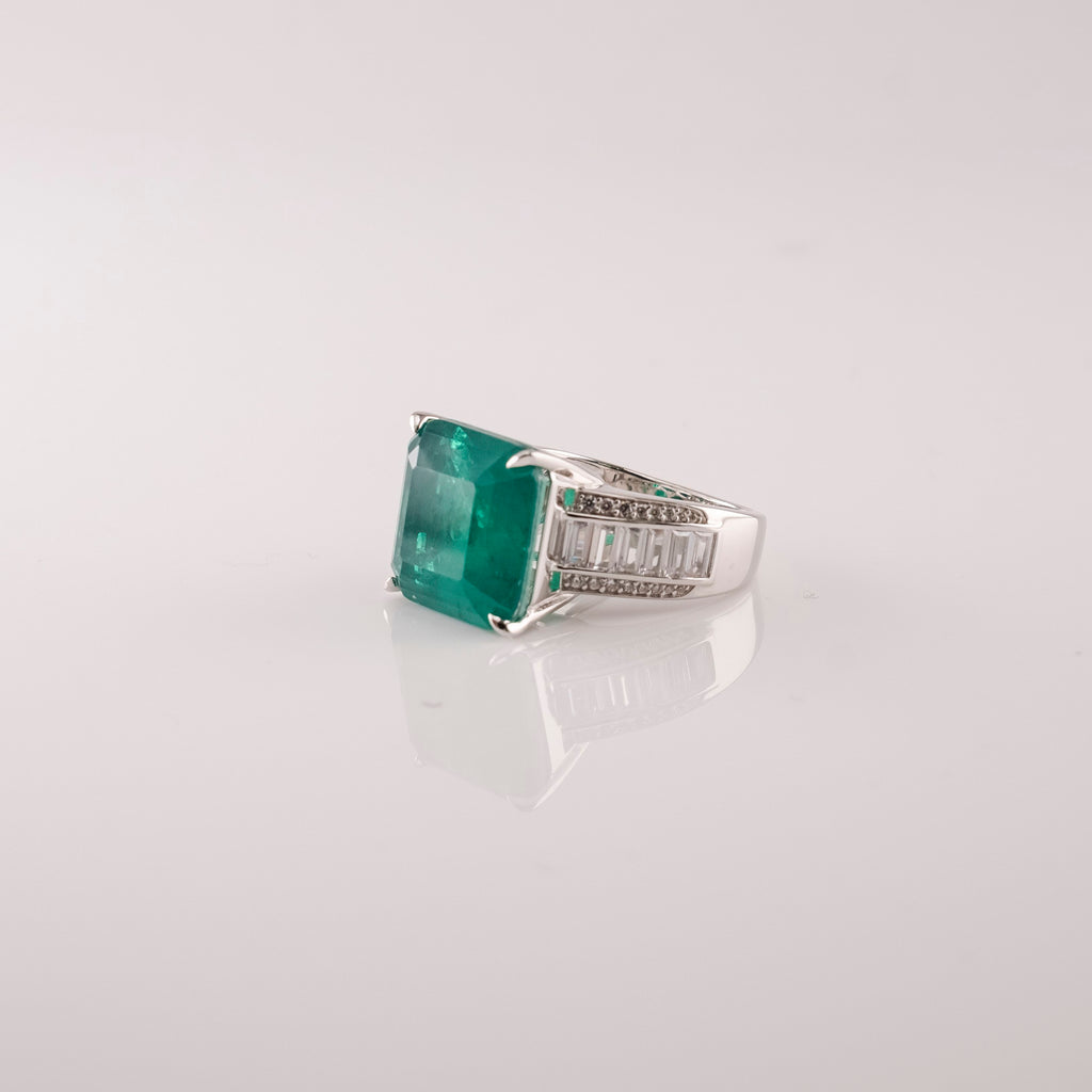Anello Taglio Smeraldo Grande