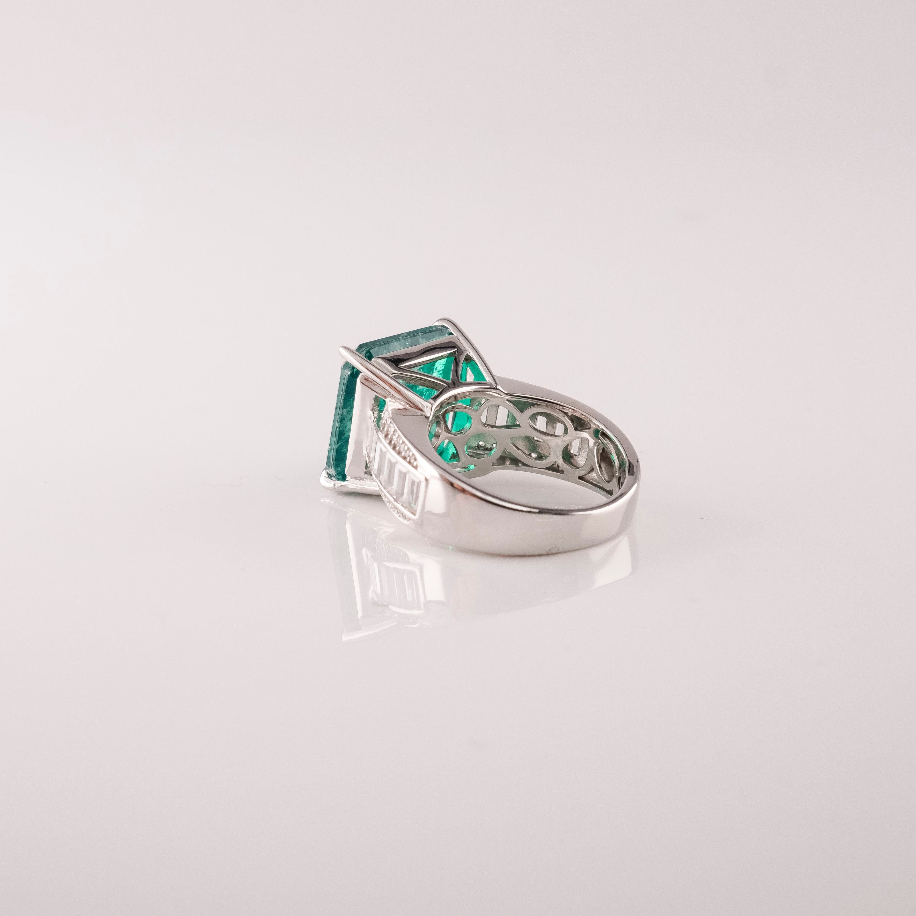 Anello Taglio Smeraldo Grande