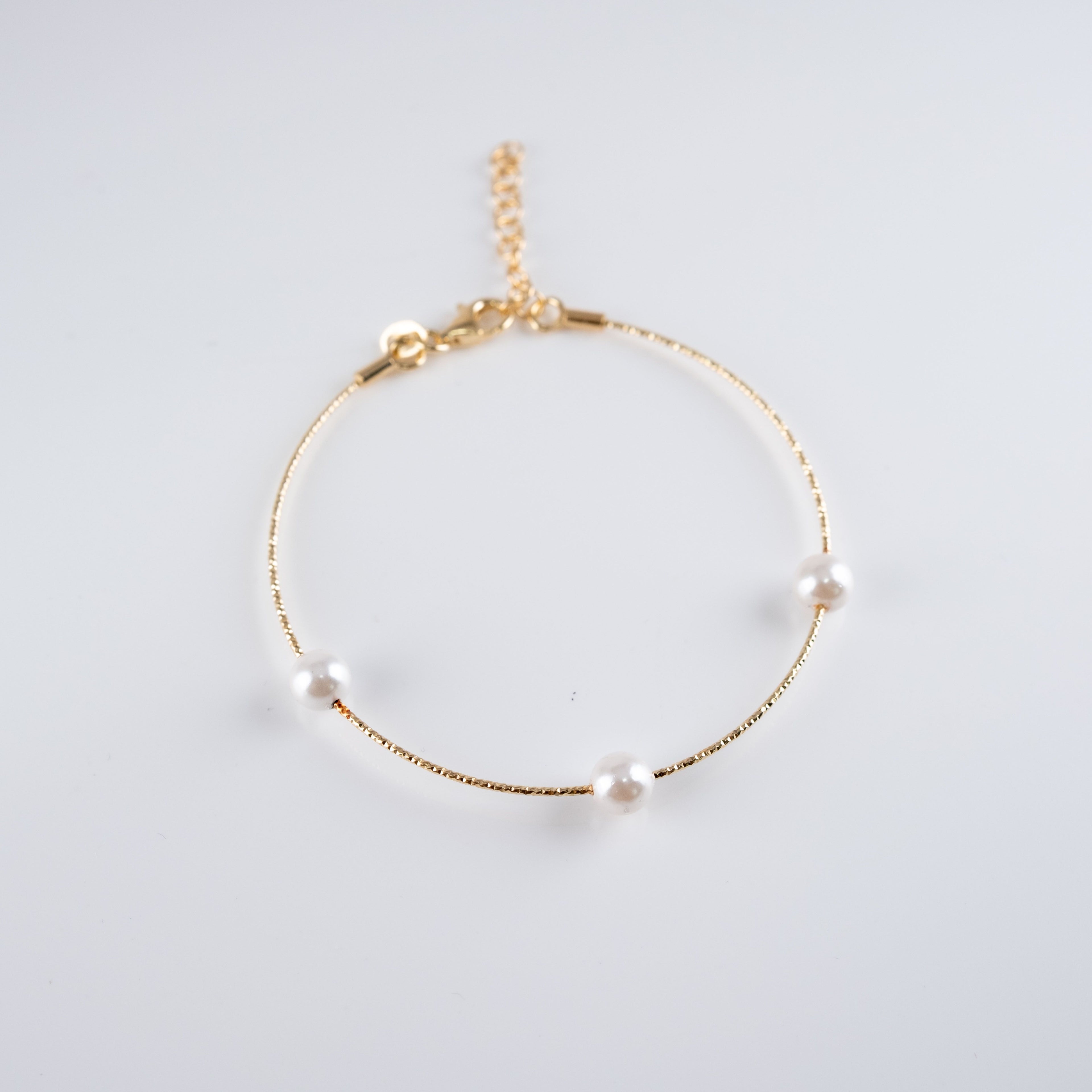 Bracciale Tris Di Perle Semi-Rigido Circolare