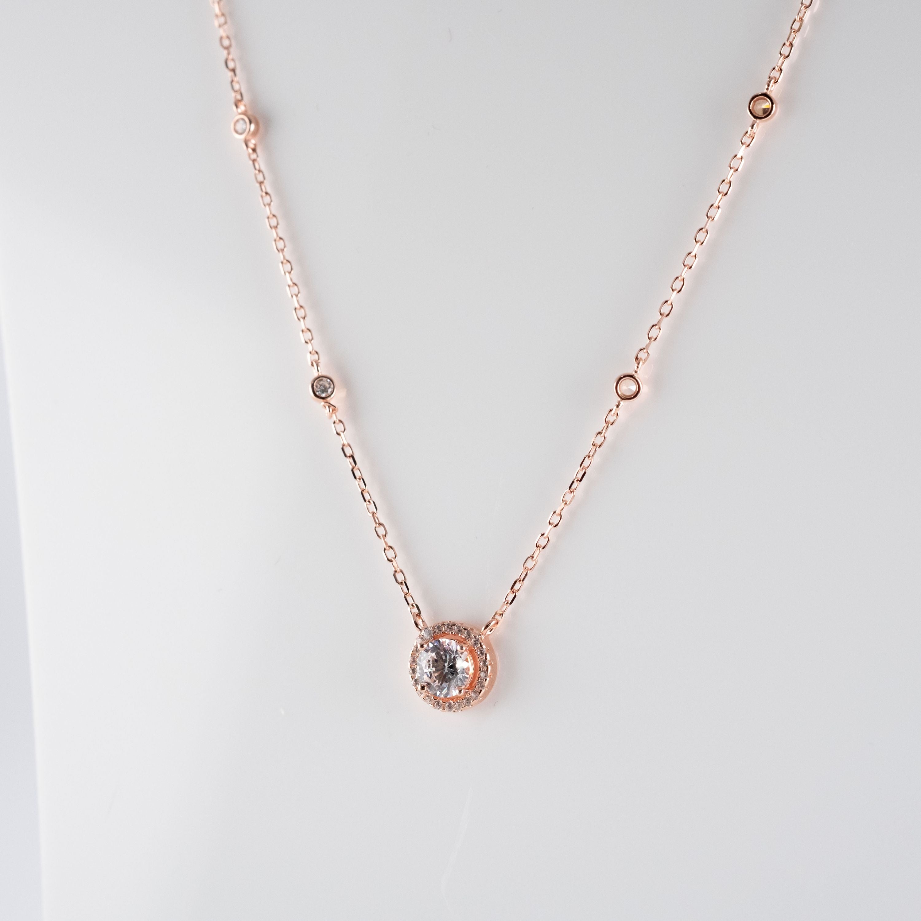 Collana Pietre E Pendente Circolare