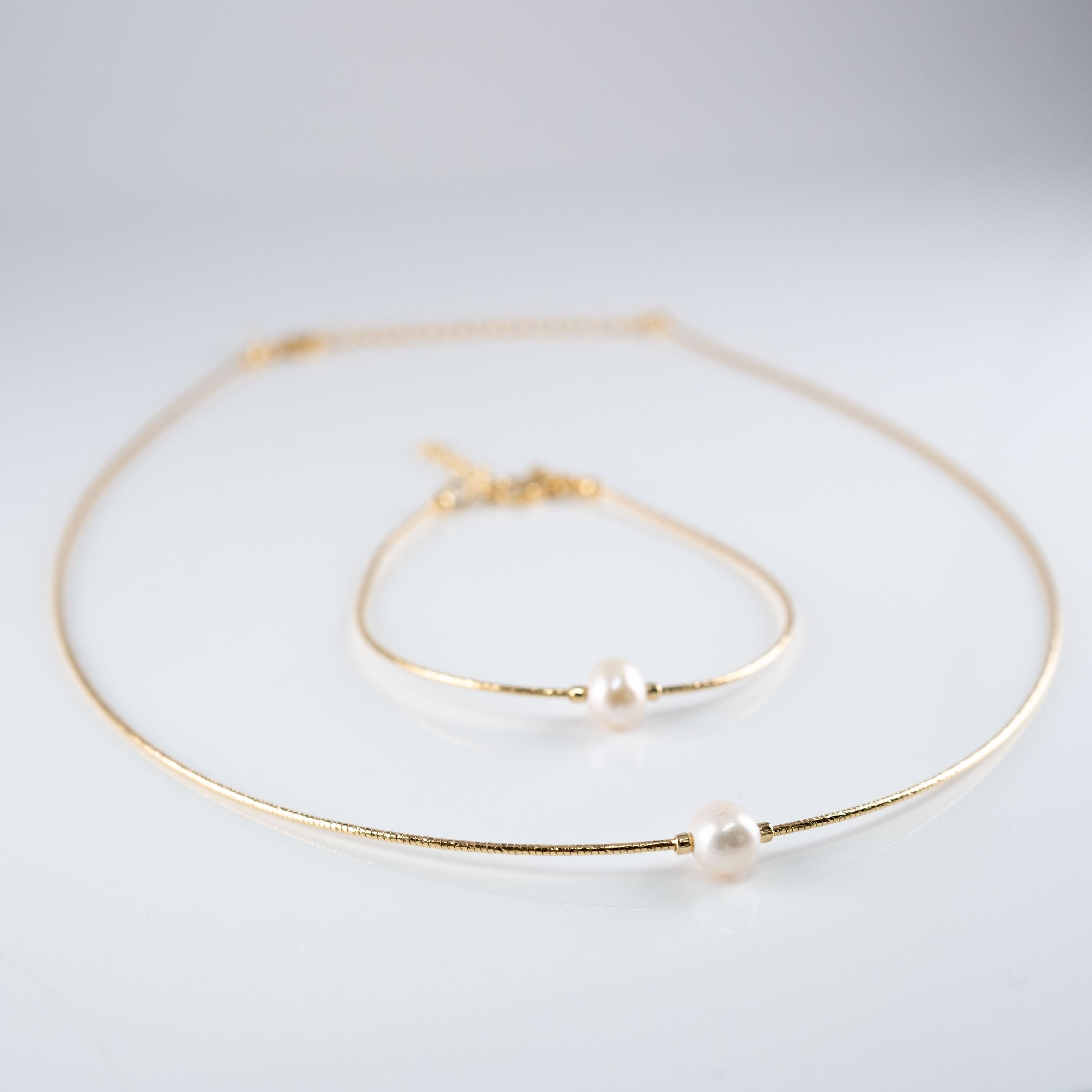 Collana Circolare Morbida Mono Perla