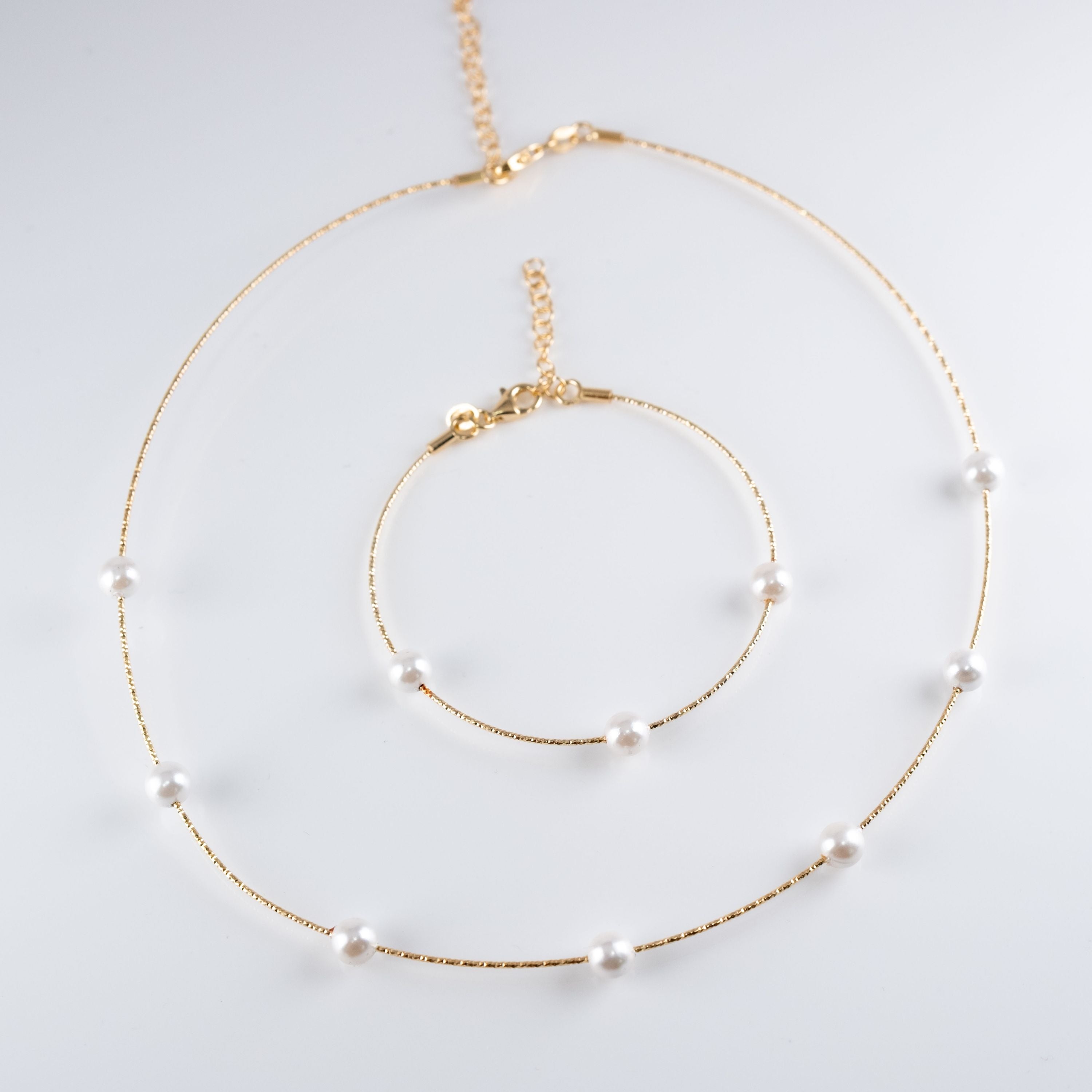 Collana Circolare Morbida Multi Perle