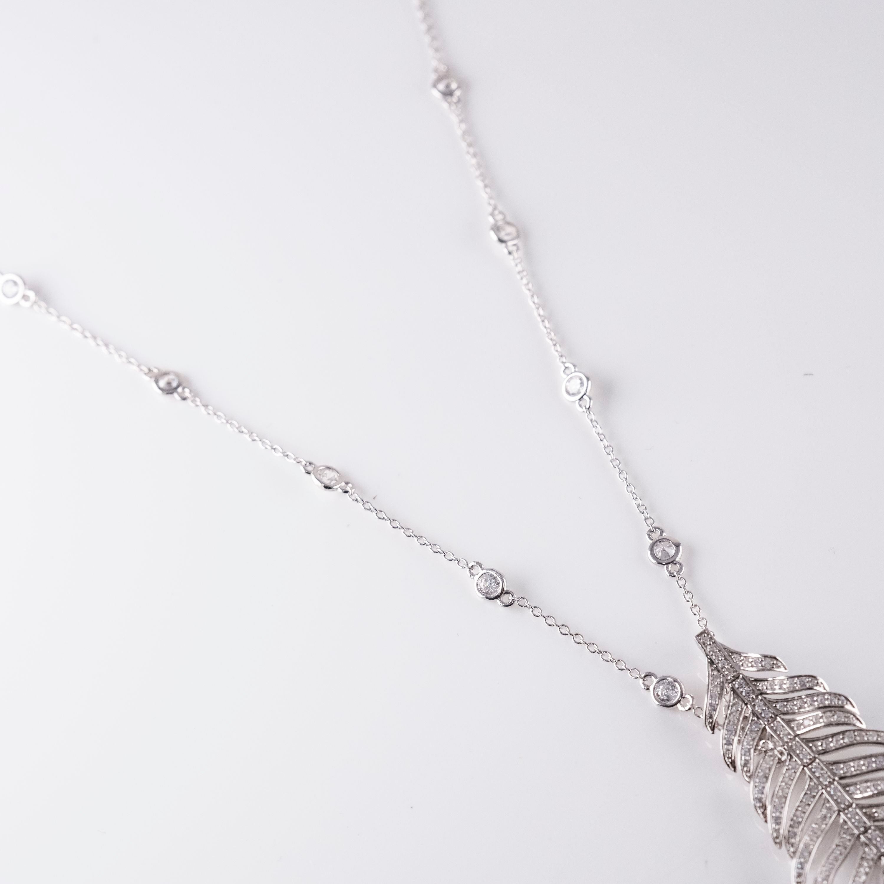 Collana Grande Foglia Pavé