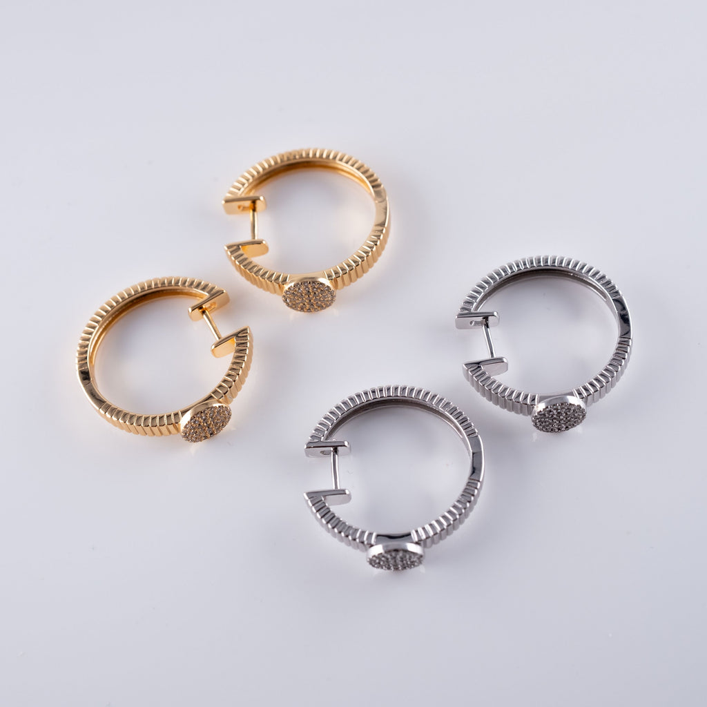 Orecchini Circolari Rigidi Dettaglio