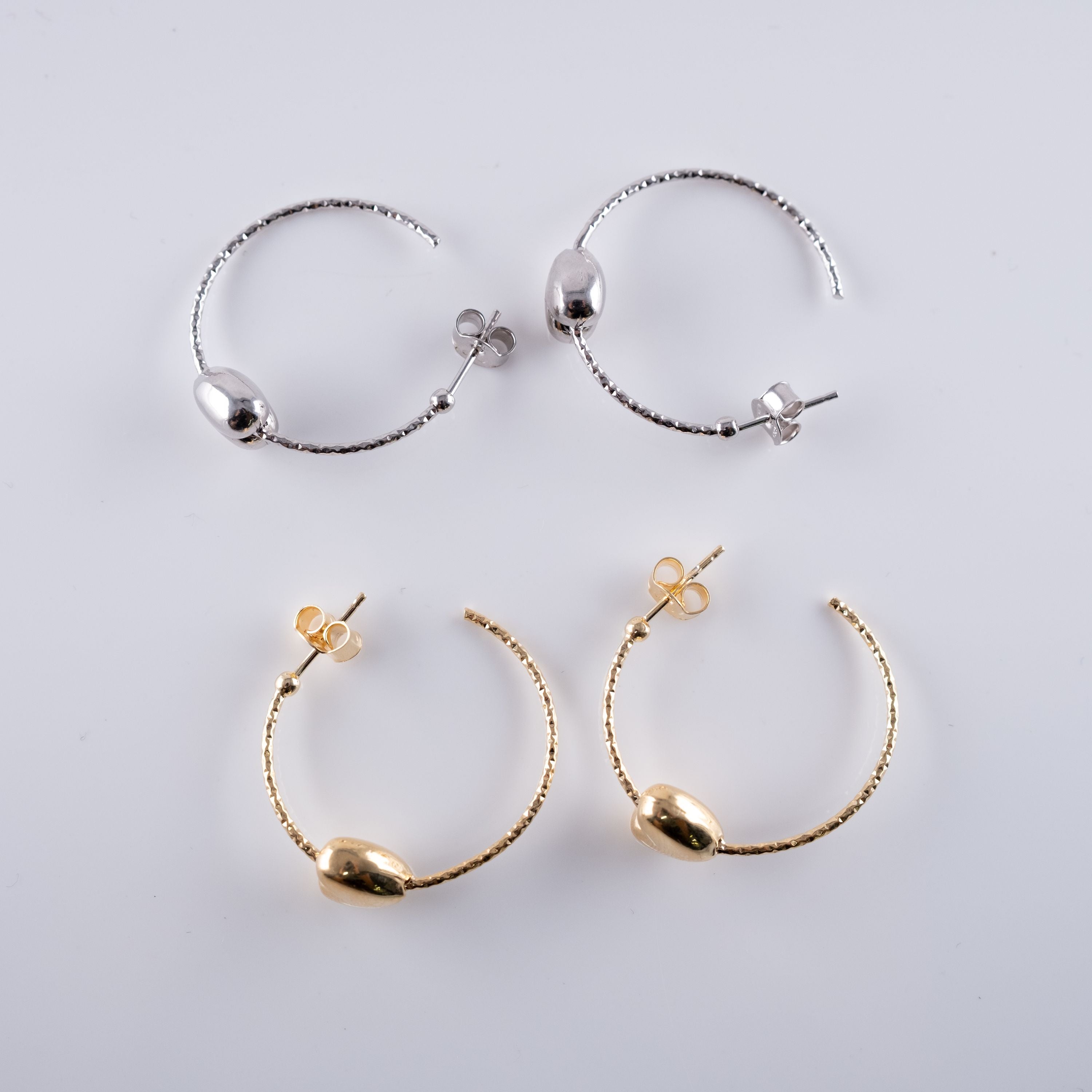 Orecchini Circolari Piccoli Cuori Bombati