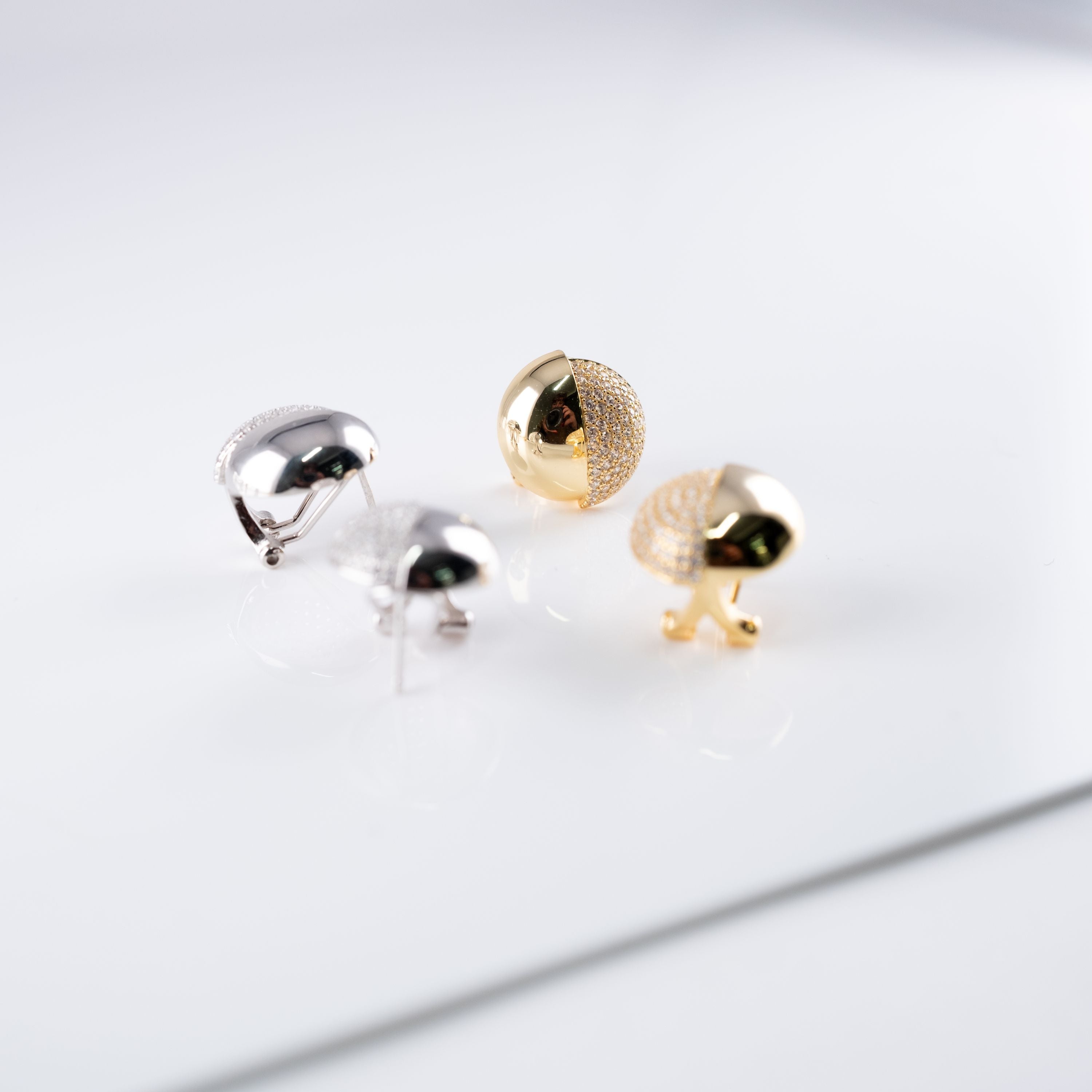 Orecchini Palline Pietre A Metà