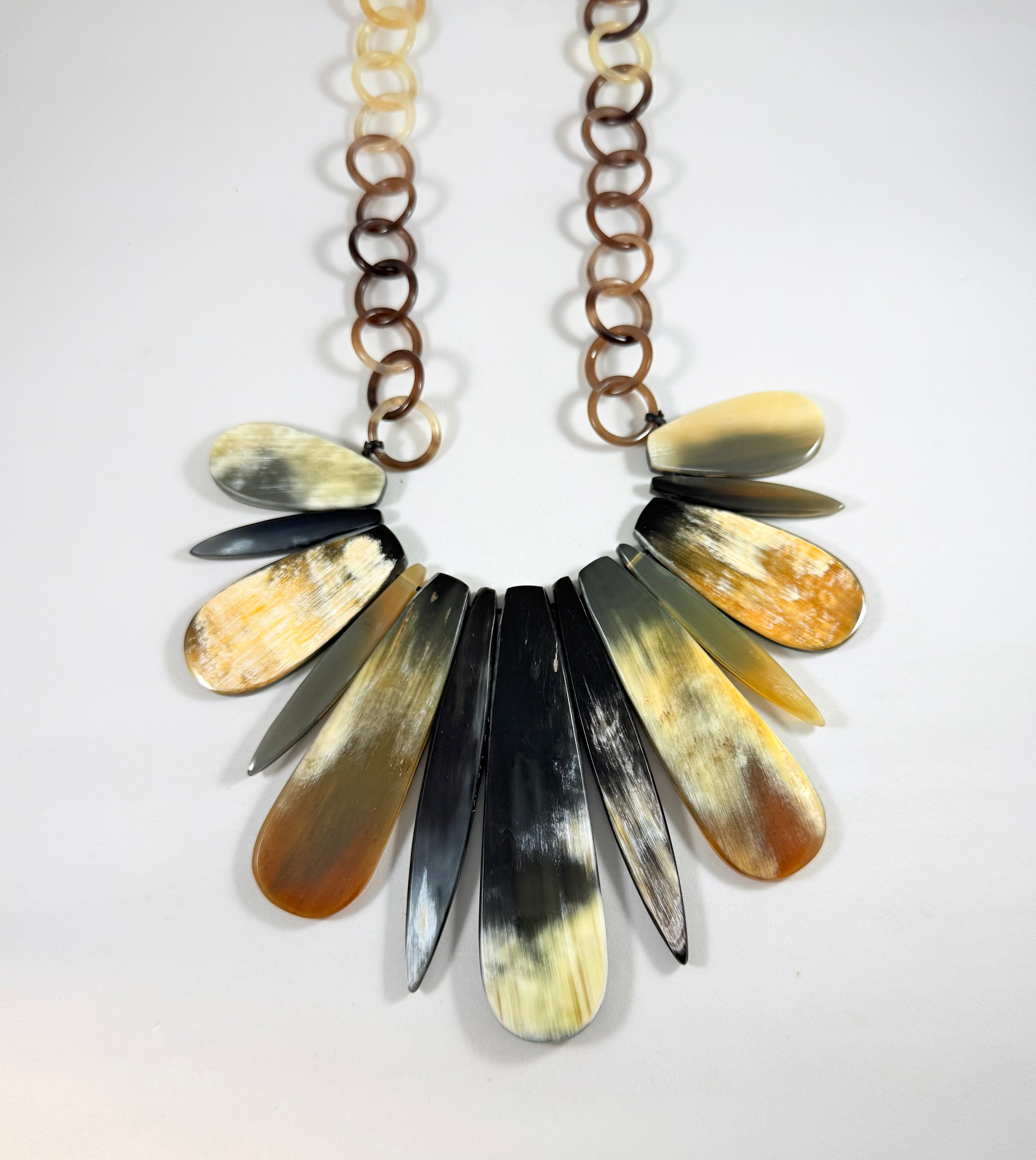 Collana in corno
