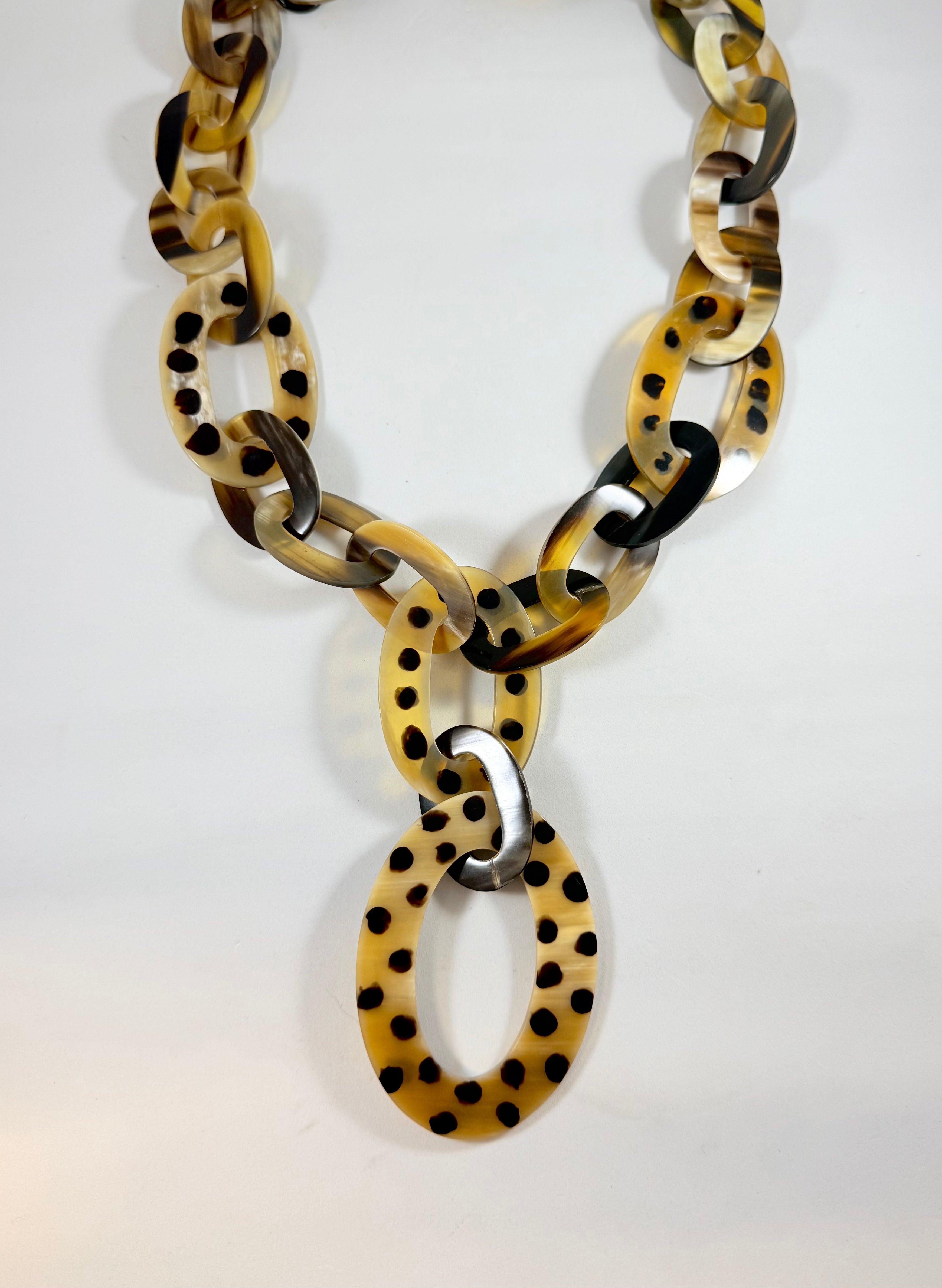 Collana in corno ciondolo