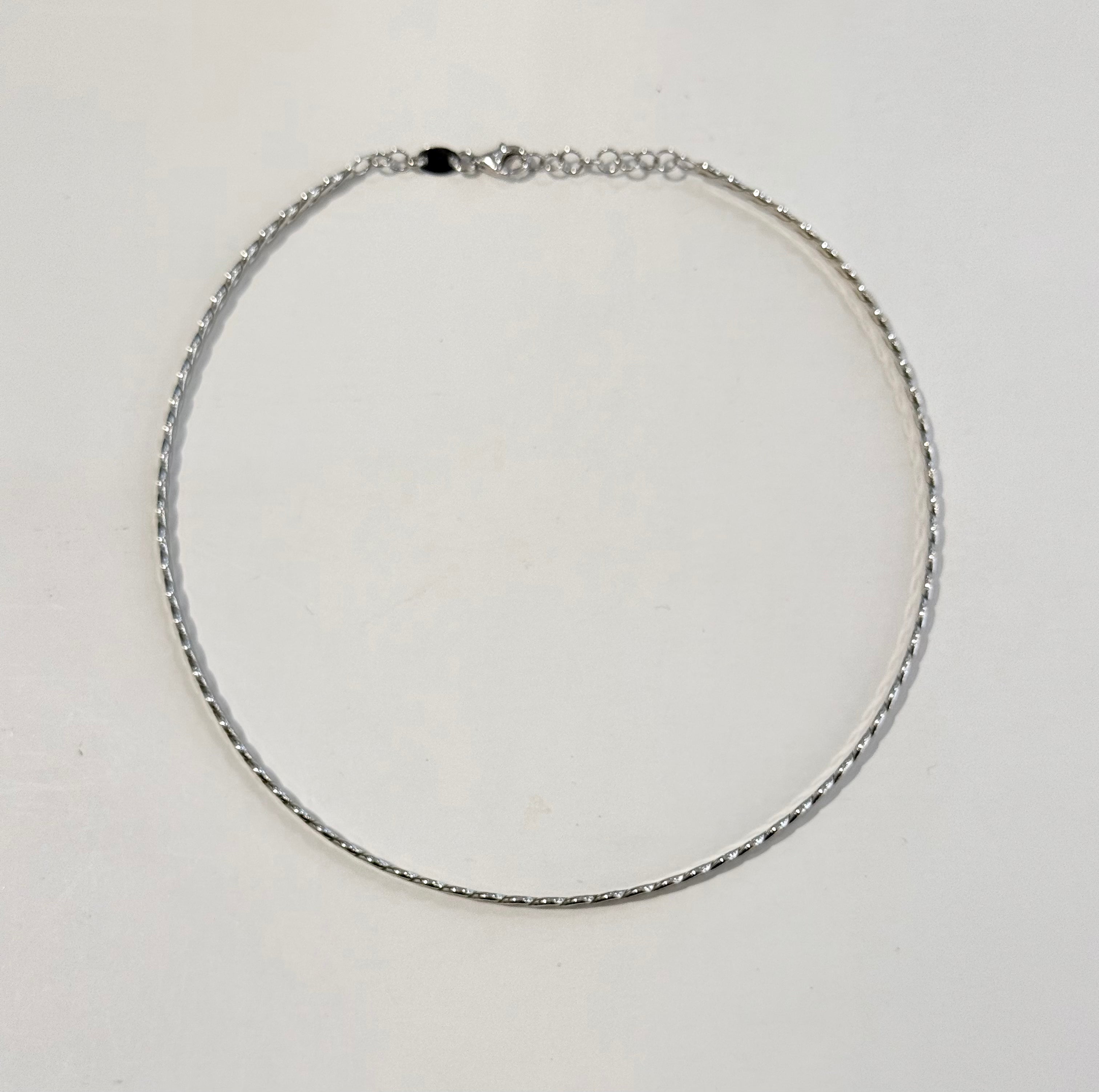 Collana choker intrecciato