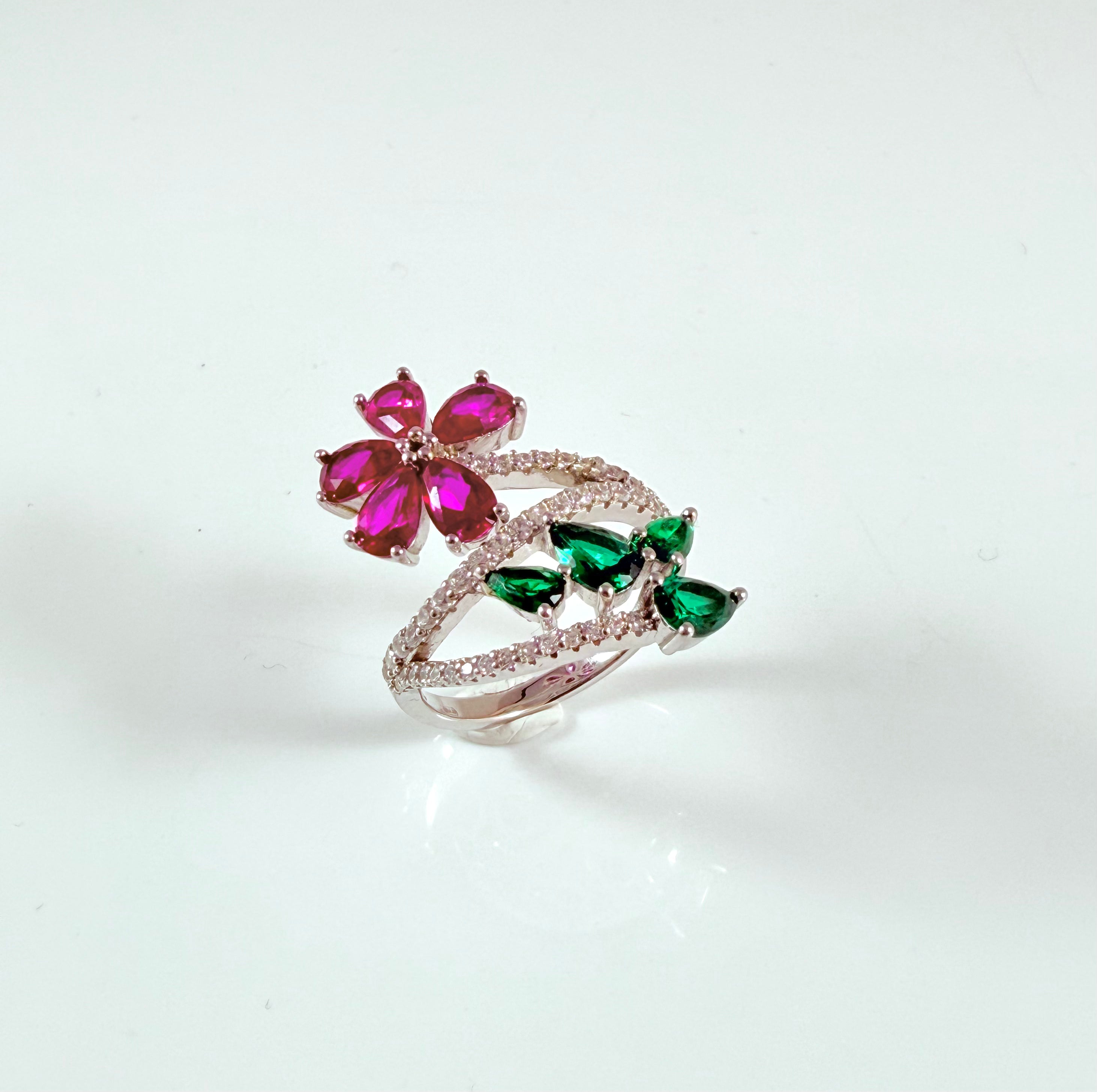Anello sfarzoso contrarié