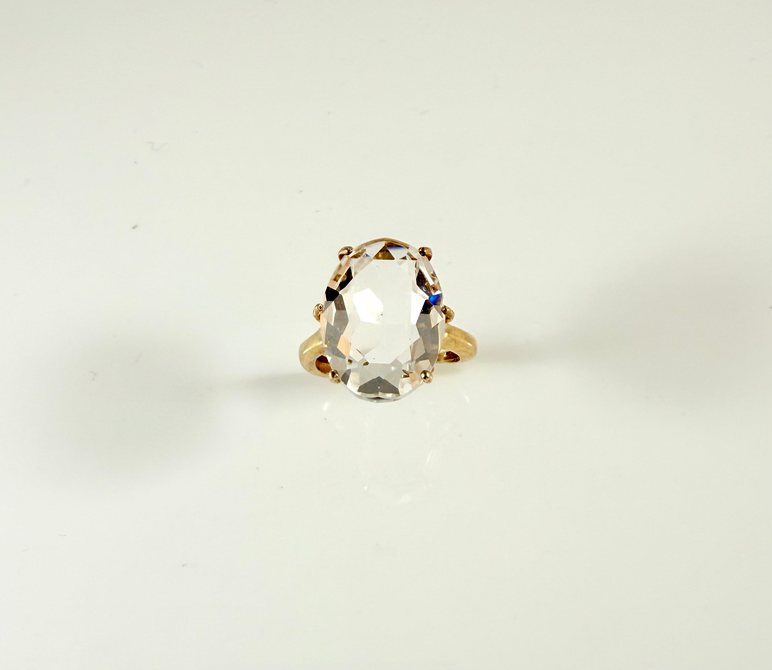 Anello pietra ovale grande