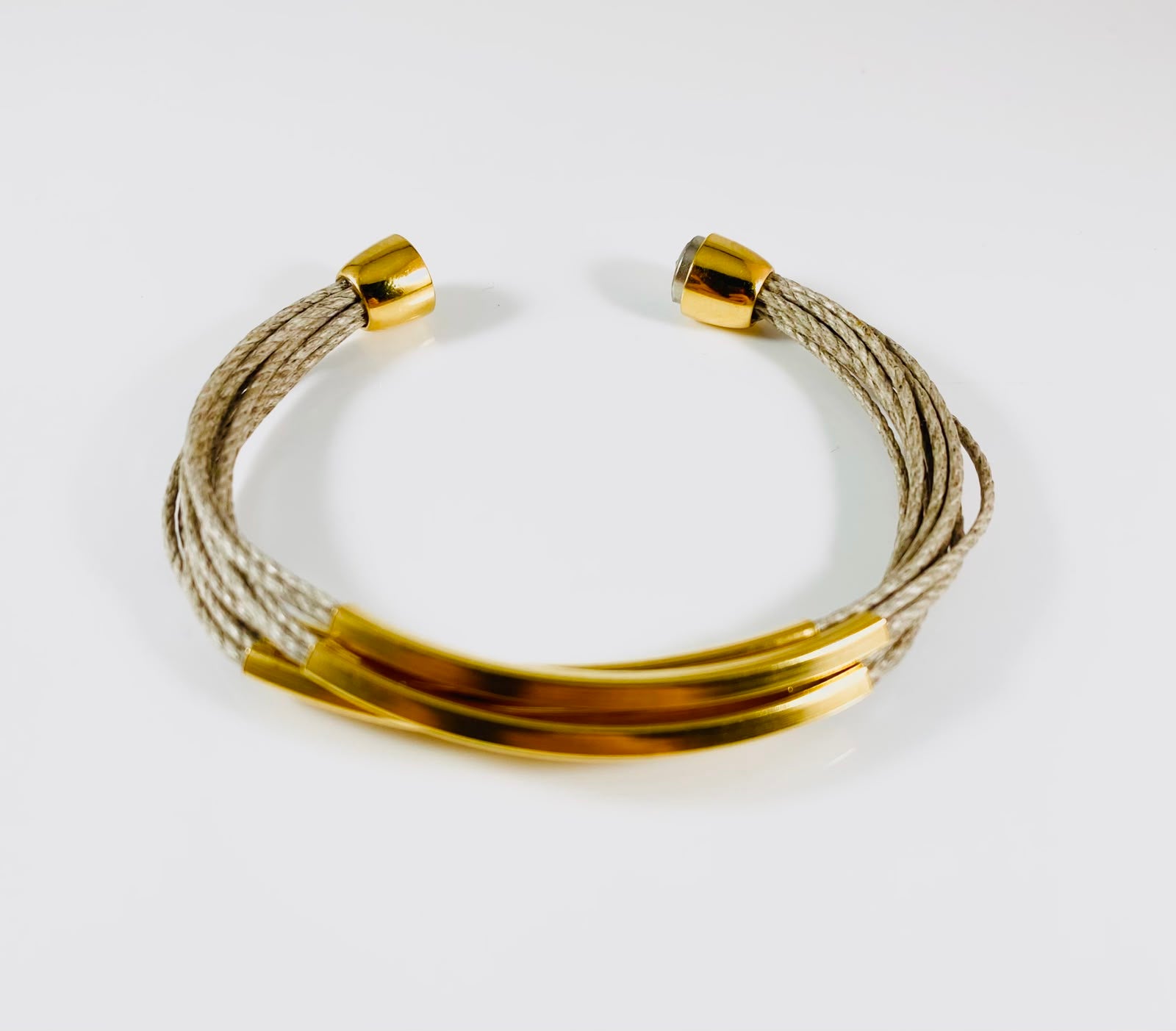 Bracciale multifilo