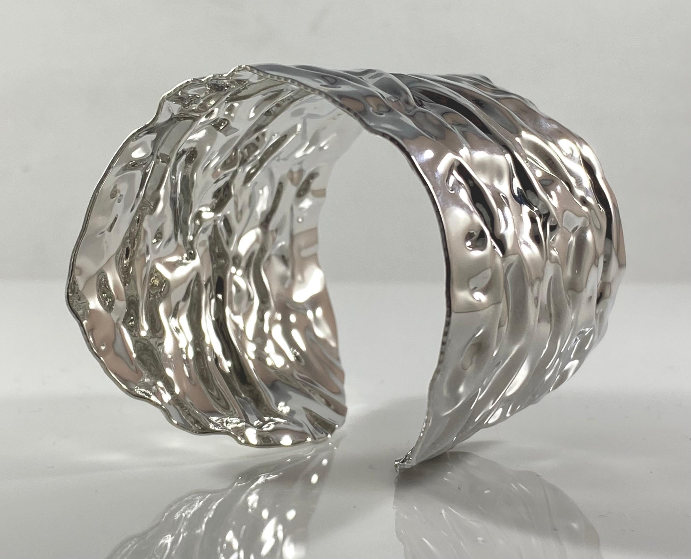 Bracciale alto irregolare